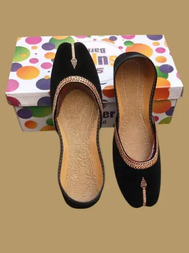 Stylish Velvet Women's Khussa
